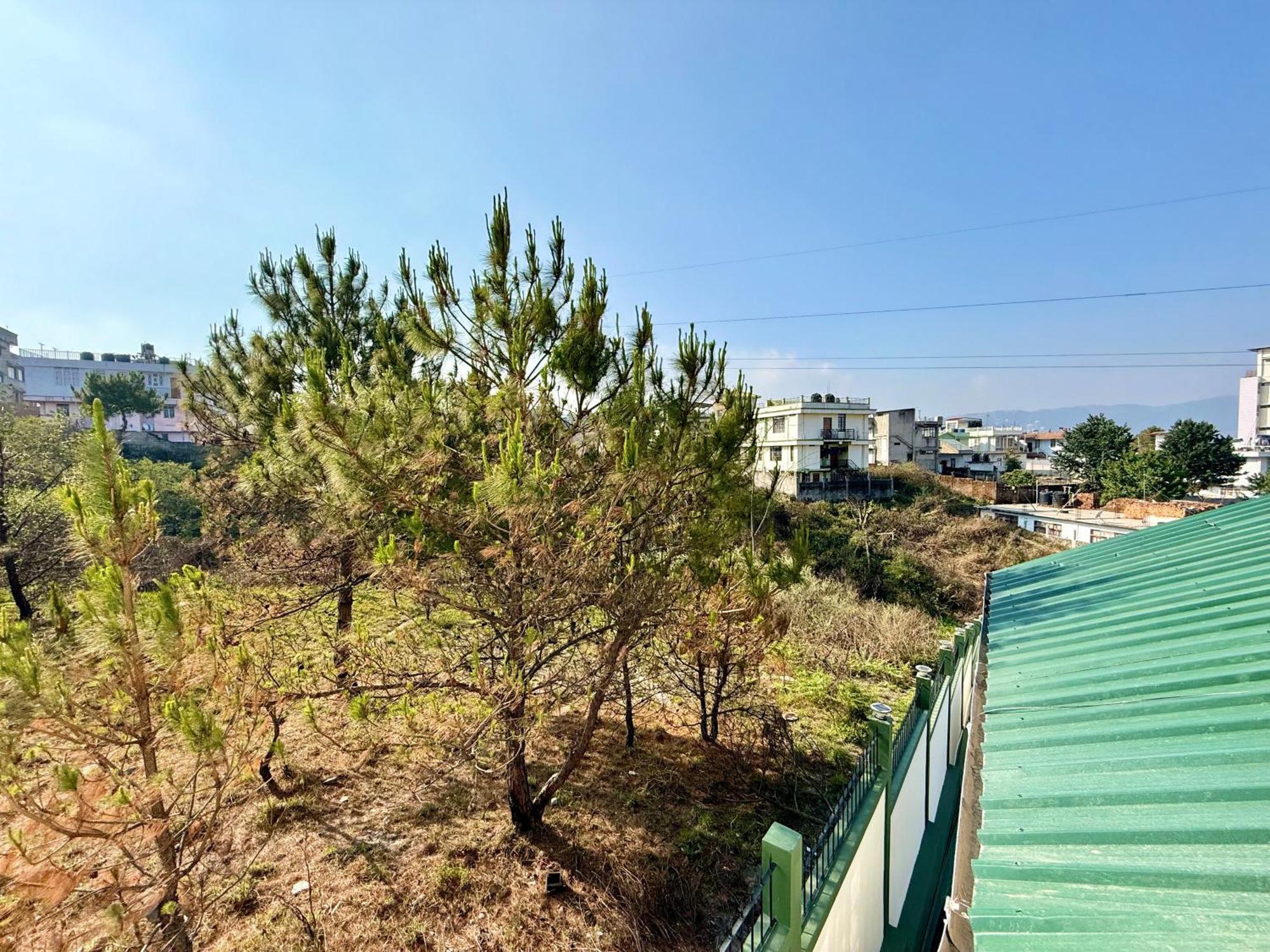 שילונג Yepplo Holiday Home - Complimentary Breakfast - 24 Hrs Caretaker & Power Backup מראה חיצוני תמונה