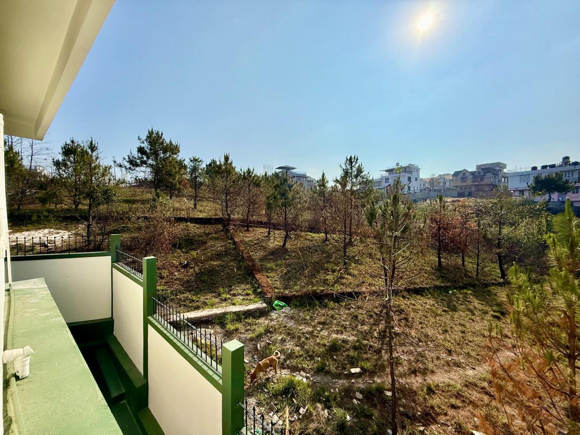שילונג Yepplo Holiday Home - Complimentary Breakfast - 24 Hrs Caretaker & Power Backup מראה חיצוני תמונה